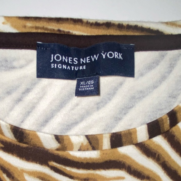 NWT JONES NY Animal Print Top - Picture 3 of 6